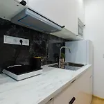 Stadion Narodowy Warszawa Unit Apartmentmini Noclegi Super Lokalizacja Przy Metro Ministudio With Private Banthroom