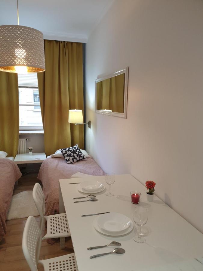 Stadion Narodowy Unit Apartmentmini Super Lokalizacja Przy Metro Ministudio With Private Banthroom