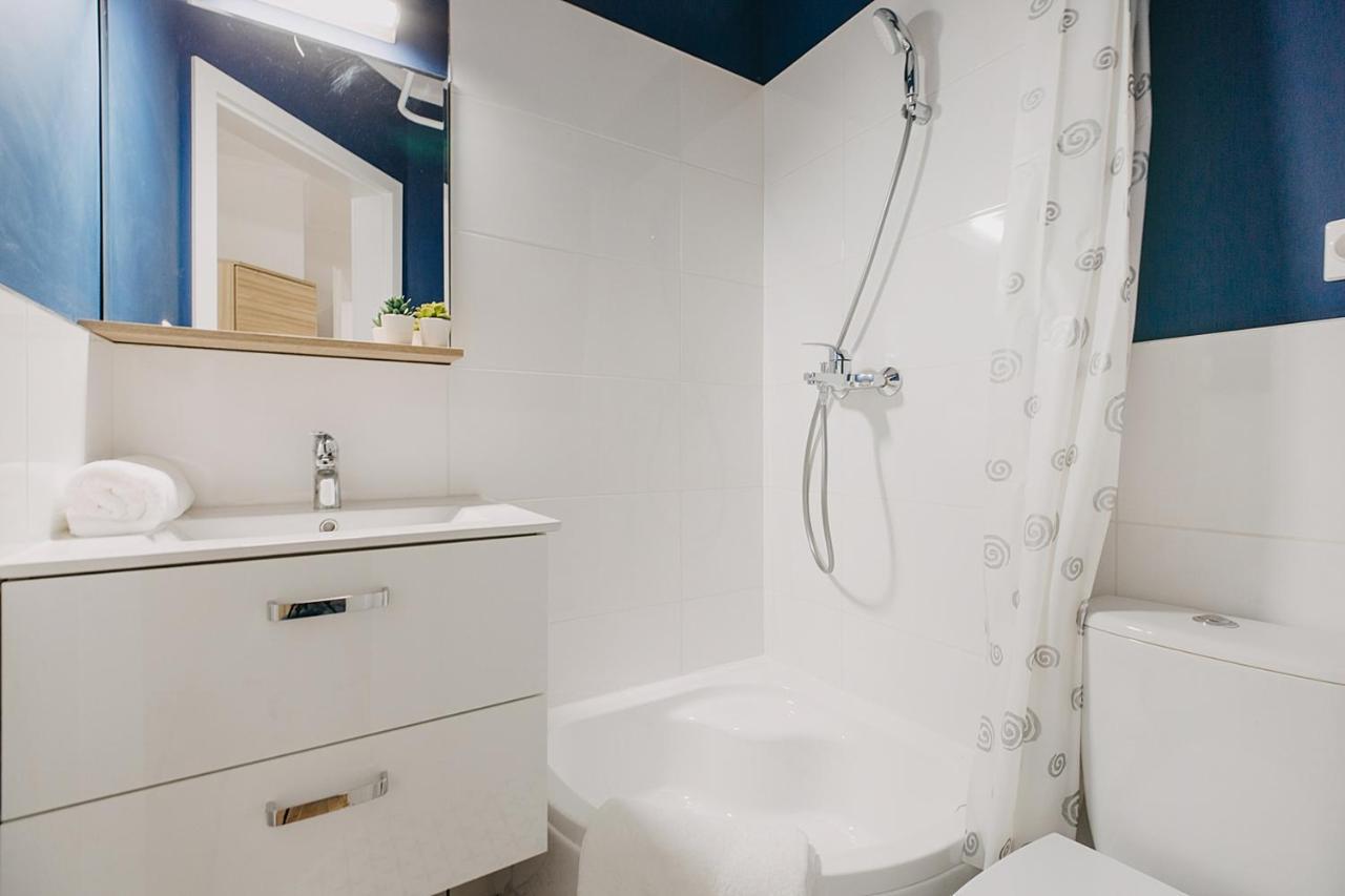 Stadion Narodowy Unit Apartmentmini Super Lokalizacja Przy Metro Ministudio With Private Banthroom *