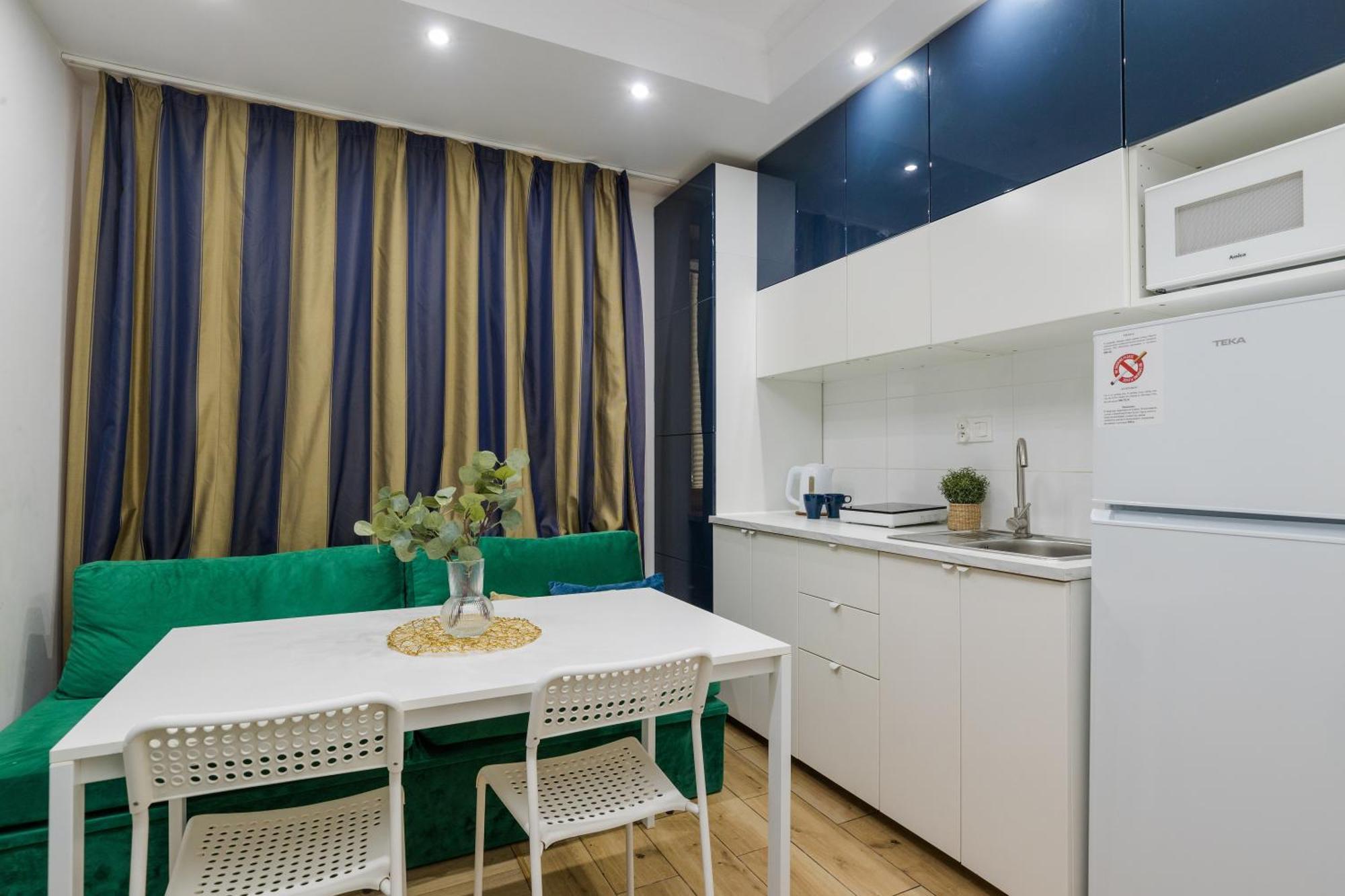 Stadion Narodowy Unit Apartmentmini Super Lokalizacja Przy Metro Ministudio With Private Banthroom Lägenhet